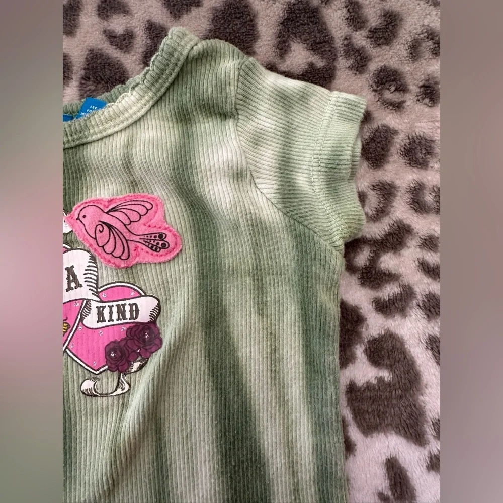 The Children’s Place Tie Dye One Of A Kind Graphic Tee in Green Size 18 Months